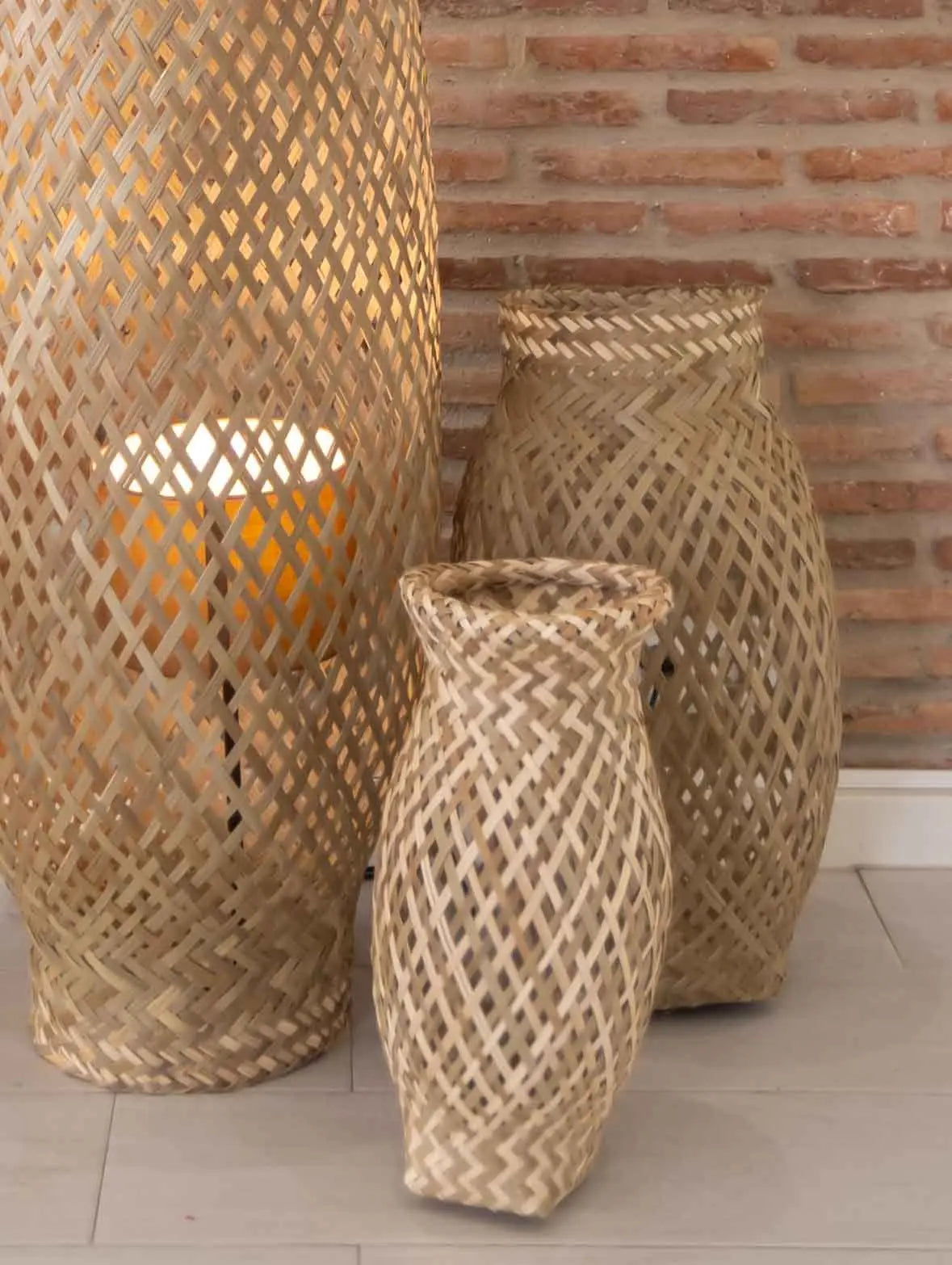 RATTAN VASE OR LAMP Casa Opeia