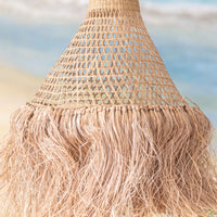 LAMPARA DE MIMBRE CON FLECOS